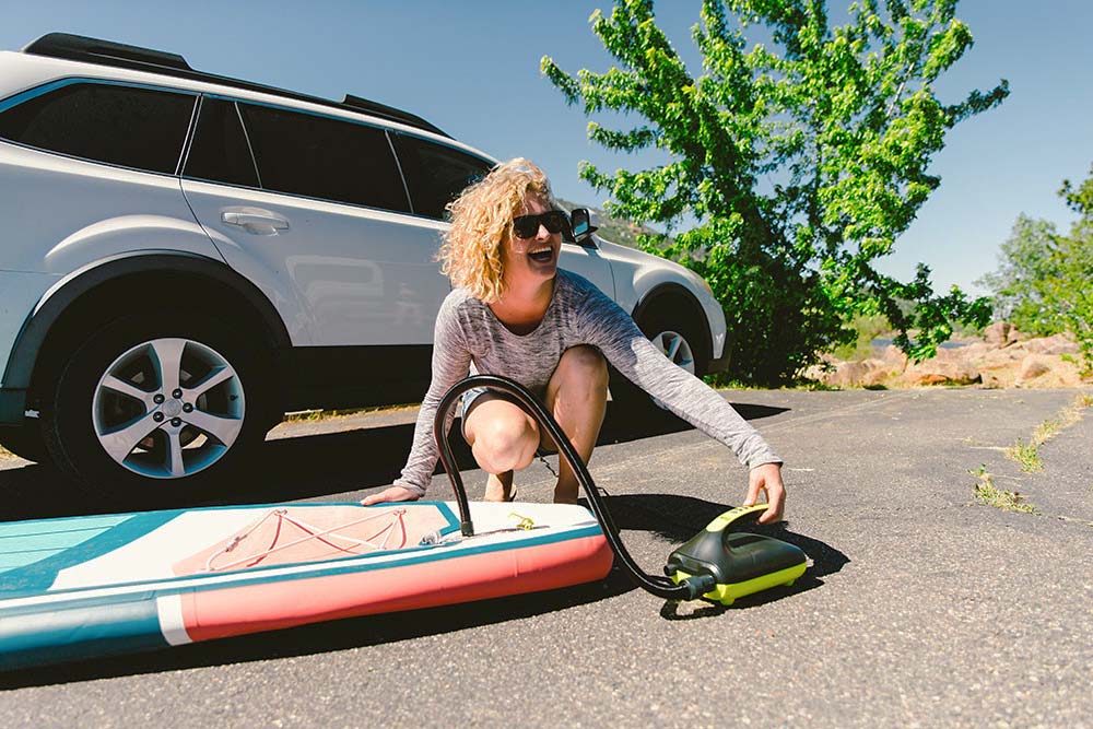 Gagner du temps avec la pompe électrique pour paddle : avis et test