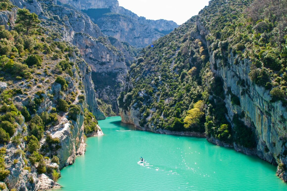 Canoë dans les gorges du Verdon